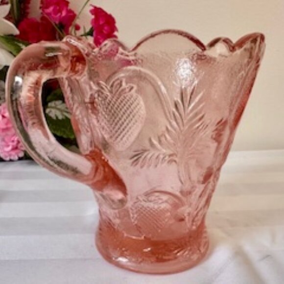 Fenton Pink Art Glass Vase Vintage Dual Handle Strawberry Pattern Scalloped Rim - Picture 7 of 7
